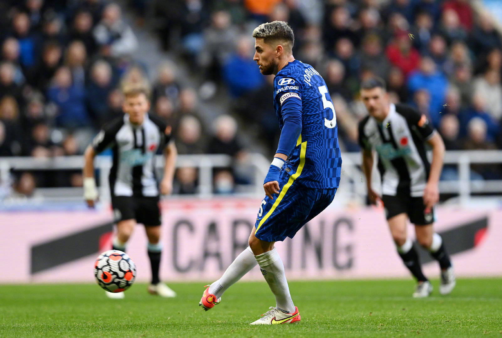 可持续发展是指，在生产、消费和环境污染的情况下，以发展人类生活水平、保护自然资源和环境的稳定发展态势。其宗旨是保护、持续使用和改善地球生态系统，在保持人类及其自然资源保护安全的前提下，实现社会经济尽可能长时间的可持续发展。